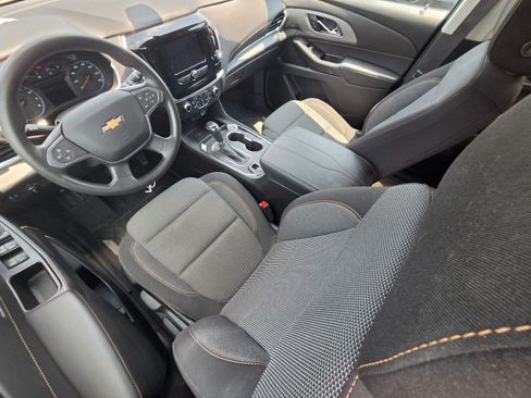 Used 2020 Chevrolet Traverse LS w/ LPO, Floor Liner Package FWD image 8