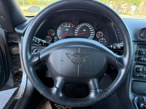 Used 2003 Chevrolet Corvette Convertible w/ Preferred Equipment Group1 image 37