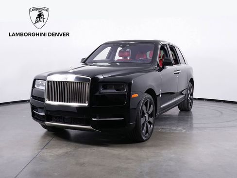 Used 2022 Rolls-Royce Cullinan w/ Cullinan Package image 1
