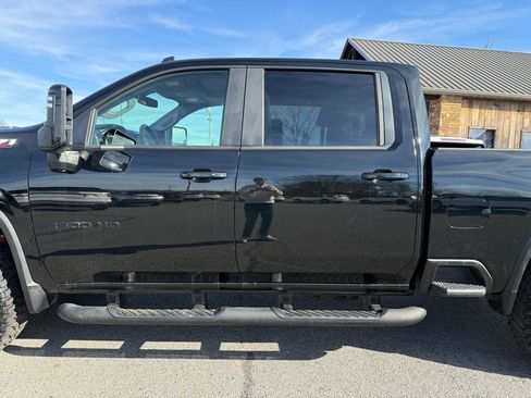 Used 2021 Chevrolet Silverado 2500 LTZ w/ LTZ Plus Package image 37