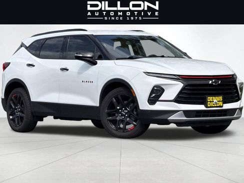 Used 2023 Chevrolet Blazer LT AWD/4WD image 2