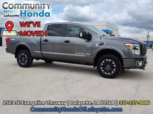 Used 2019 Nissan Titan PRO-4X AWD/4WD image 14