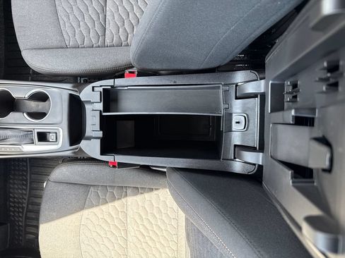 Used 2019 Chevrolet Equinox LT AWD/4WD image 26