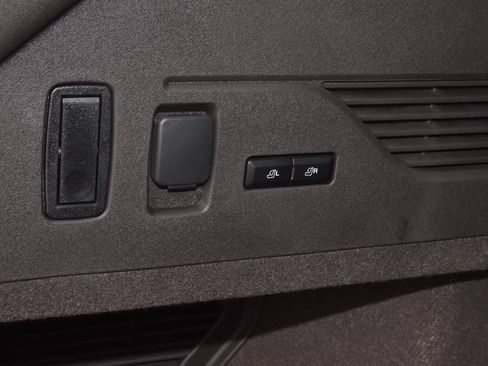 New 2026 Lincoln Nautilus Black Label AWD/4WD image 38