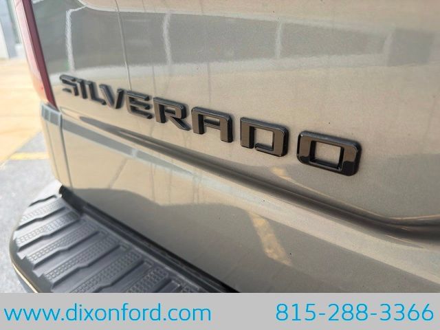 Used 2023 Chevrolet Silverado 1500 LT w/ Leather Package AWD/4WD image 24