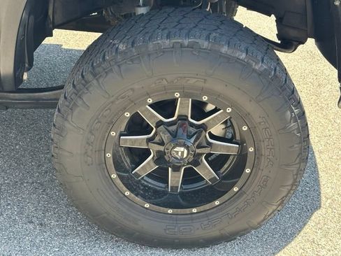 Used 2018 RAM 2500 Tradesman w/ Chrome Appearance Group AWD/4WD image 14