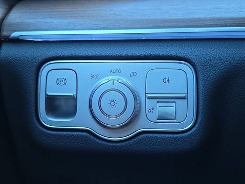 Certified 2026 Mercedes-Benz GLS 450 4MATIC image 29