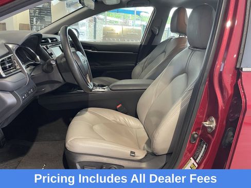 Used 2019 Toyota Camry LE FWD image 25