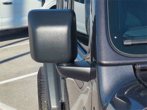 Used 2024 Jeep Wrangler Rubicon w/ Safety Group image 12