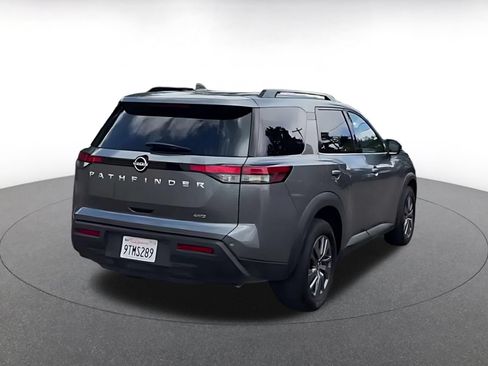 Used 2025 Nissan Pathfinder SV AWD/4WD image 10