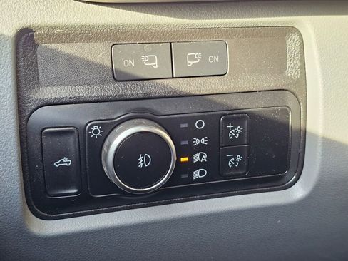 Used 2023 Ford F350 XLT w/ FX4 Off-Road Package image 32