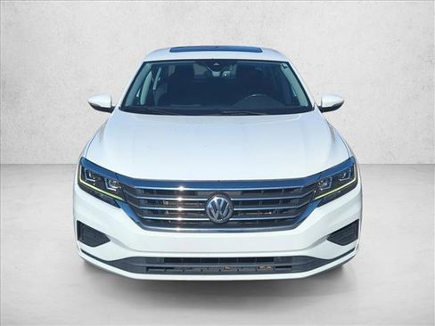 Used 2020 Volkswagen Passat 2.0T SEL image 2