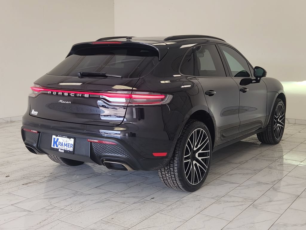 Used 2022 Porsche Macan AWD/4WD image 7