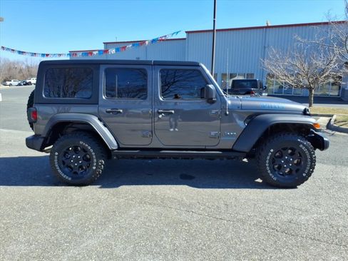 Used 2023 Jeep Wrangler Unlimited w/ Cold Weather Group image 3