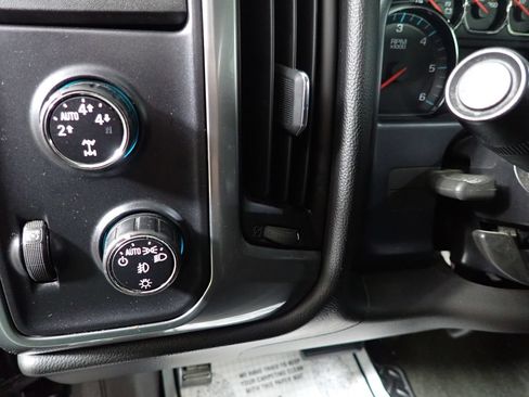 Used 2015 Chevrolet Silverado 1500 LT w/ LT Convenience Package AWD/4WD image 19
