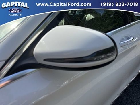 Used 2019 Mercedes-Benz C 300 Sedan image 12
