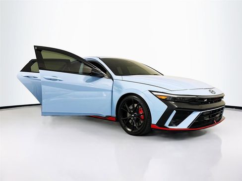 Used 2025 Hyundai Elantra N FWD image 40