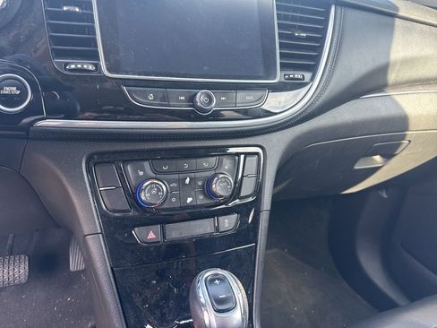 Used 2018 Buick Encore Essence image 14