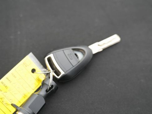 Used 2006 Porsche 911 Carrera 4 image 51