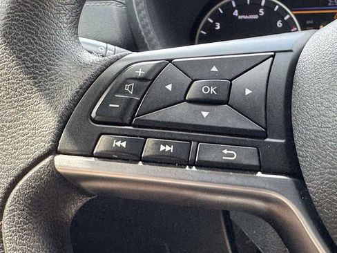 Used 2024 Nissan Sentra SV FWD image 28