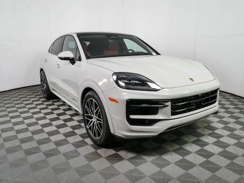 New 2026 Porsche Cayenne GTS AWD/4WD image 29