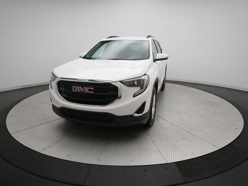 Used 2020 GMC Terrain SLE w/ Driver Convenience Package image 32