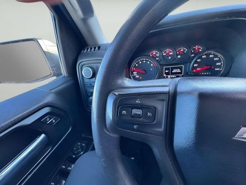 Used 2020 Chevrolet Silverado 1500 Custom w/ Custom Value Package AWD/4WD image 18