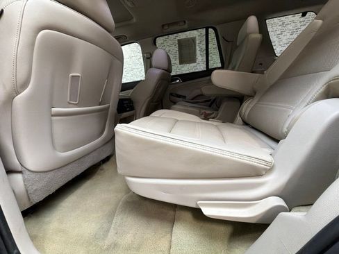 Used 2016 GMC Yukon Denali w/ Open Road Package AWD/4WD image 15