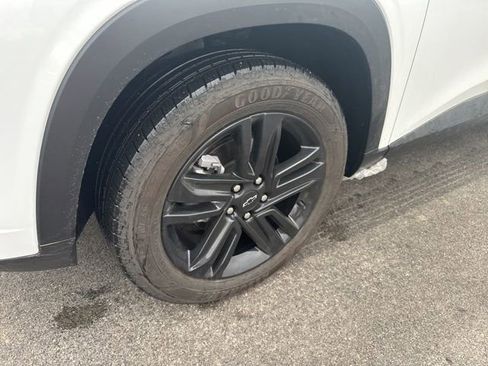 Used 2025 Chevrolet Trax ACTIV image 10