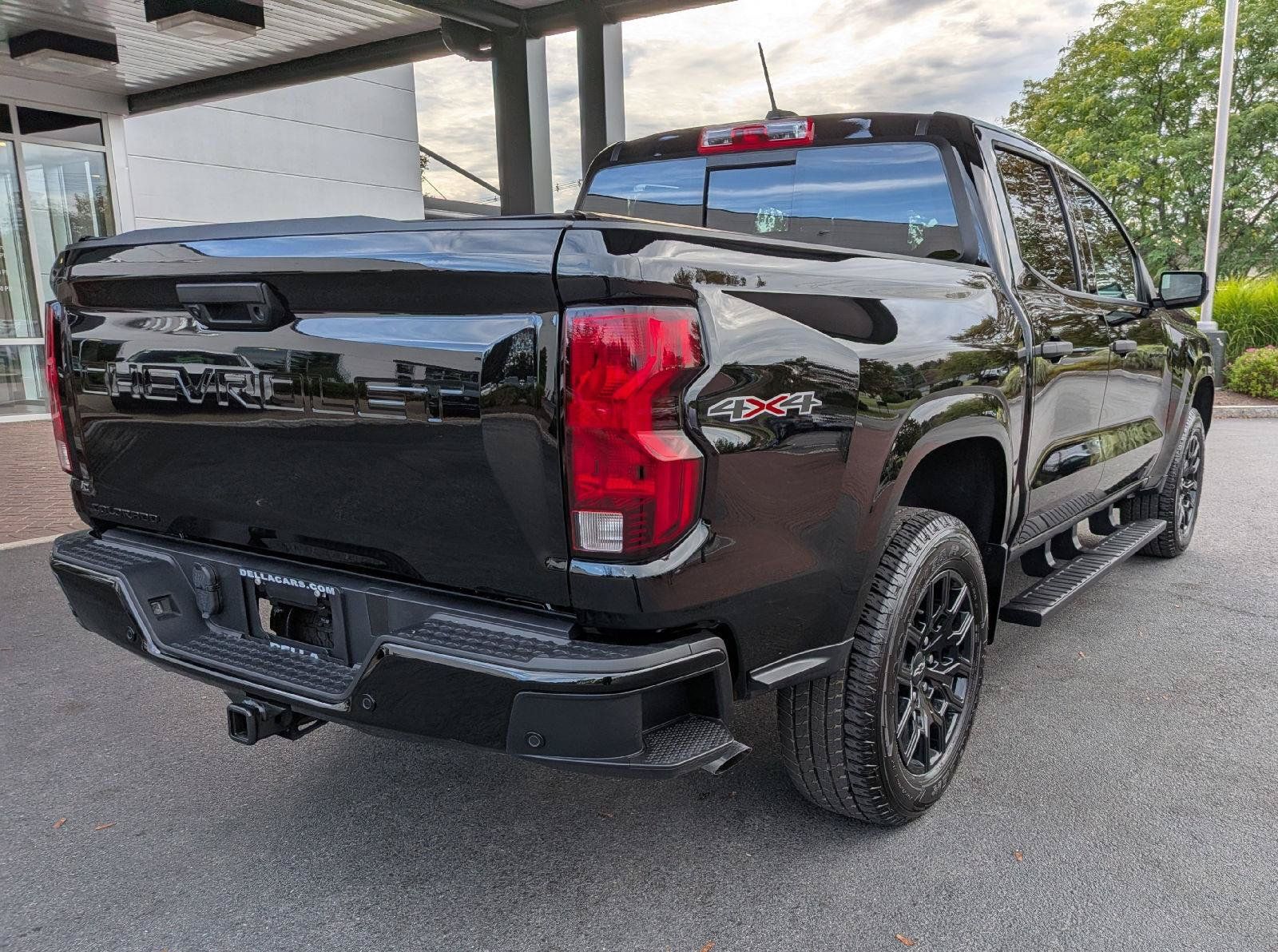 Used 2026 Chevrolet Colorado W/T w/ WT Custom Package AWD/4WD image 7