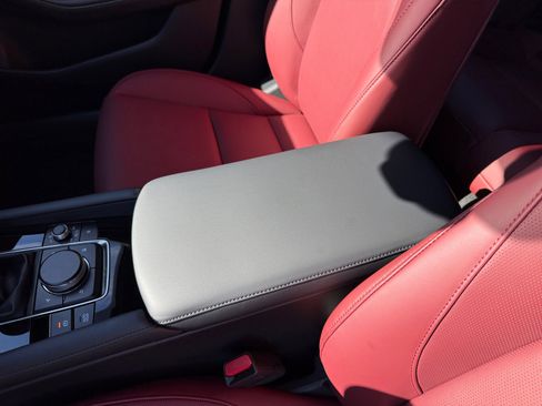 New 2026 MAZDA MAZDA3 2.5 S Hatchback w/ Premium Pkg FWD image 14