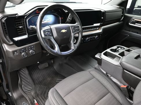 Used 2024 Chevrolet Silverado 2500 LT AWD/4WD image 22