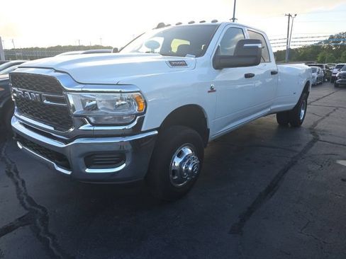 Used 2023 RAM 3500 Tradesman AWD/4WD image 1