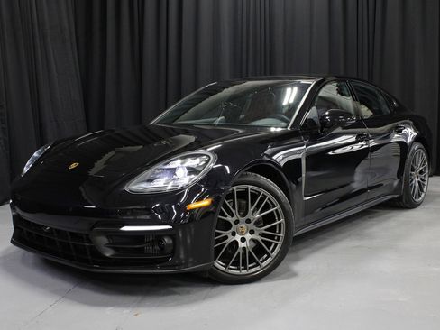 Certified 2022 Porsche Panamera 4 Platinum Edition image 1