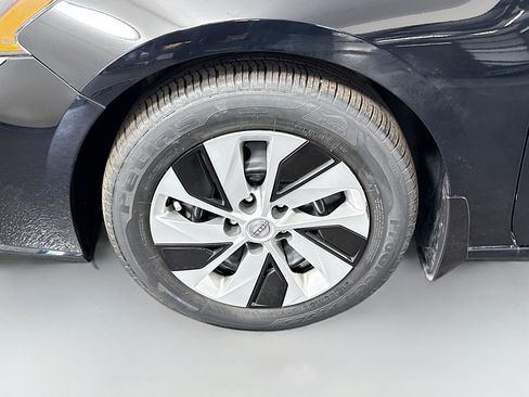 Used 2023 Nissan Altima 2.5 S FWD image 38