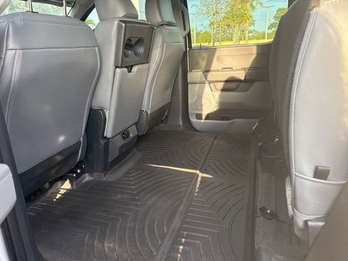 Used 2025 Ford F250 XL image 5