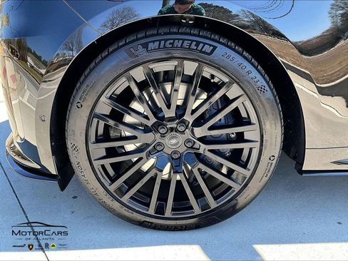 Used 2024 Land Rover Range Rover Sport image 10