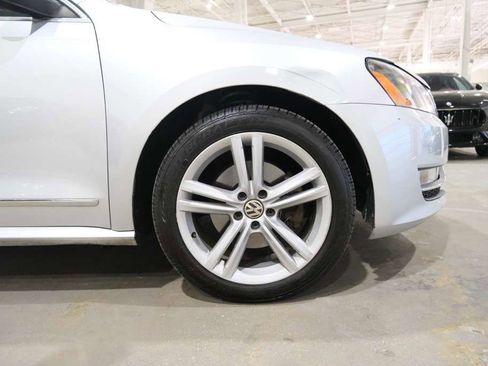 Used 2013 Volkswagen Passat 3.6 SEL Premium FWD image 14
