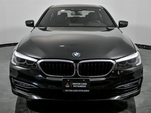 Used 2017 BMW 530i xDrive image 4