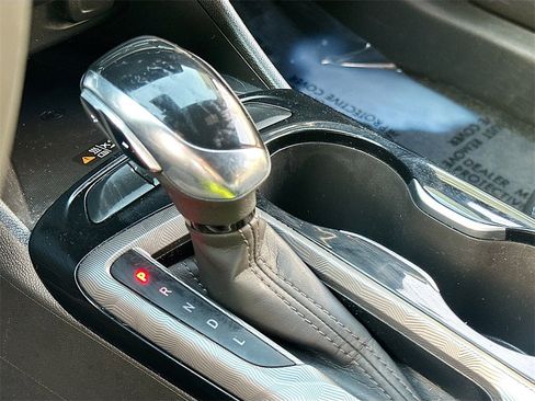 Used 2024 Buick Envista Sport Touring w/ Convenience I Package image 16