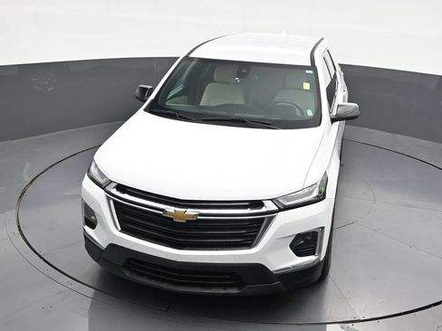 Used 2022 Chevrolet Traverse LS FWD image 22