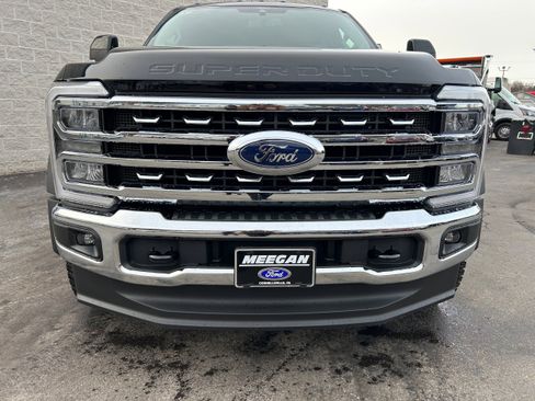 New 2026 Ford F550 4x4 Crew Cab image 18