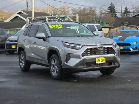 New 2025 Toyota RAV4 XLE image 2