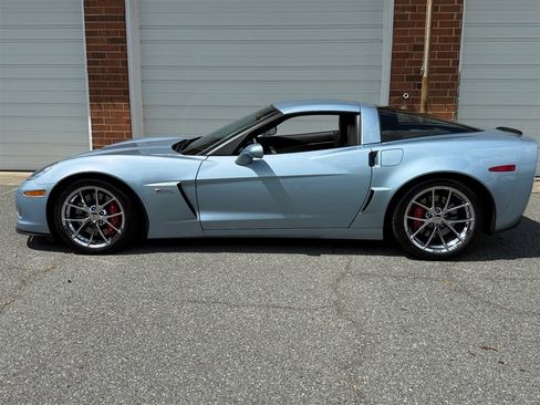 Used 2012 Chevrolet Corvette Z06 w/ 2LZ Preferred Equipment Group image 19