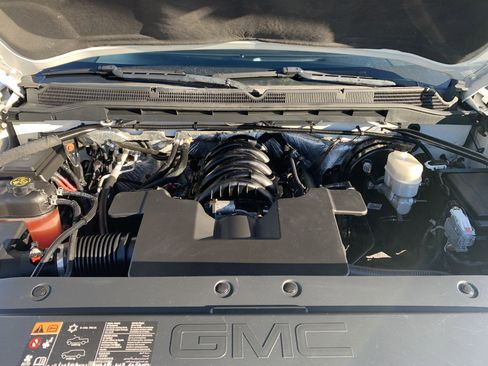 Used 2015 GMC Sierra 1500 SLT w/ SLT Crew Cab Value Package image 41