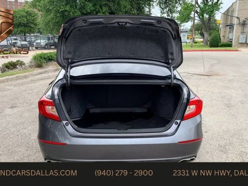 Used 2018 Honda Accord Touring image 21