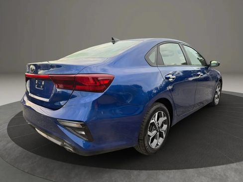 Used 2019 Kia Forte LXS FWD image 5