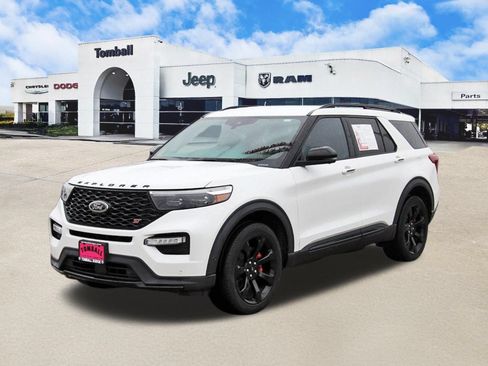 Used 2020 Ford Explorer ST w/ ST Street Pack AWD/4WD image 3