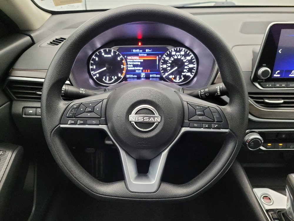 Used 2025 Nissan Altima 2.5 SV FWD image 22