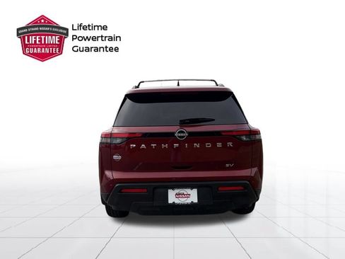 Used 2022 Nissan Pathfinder SV FWD image 4